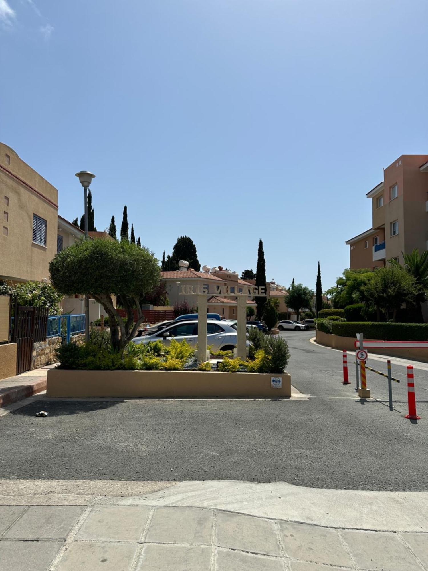 H&O Golden Sun Suite Paphos ภายนอก รูปภาพ