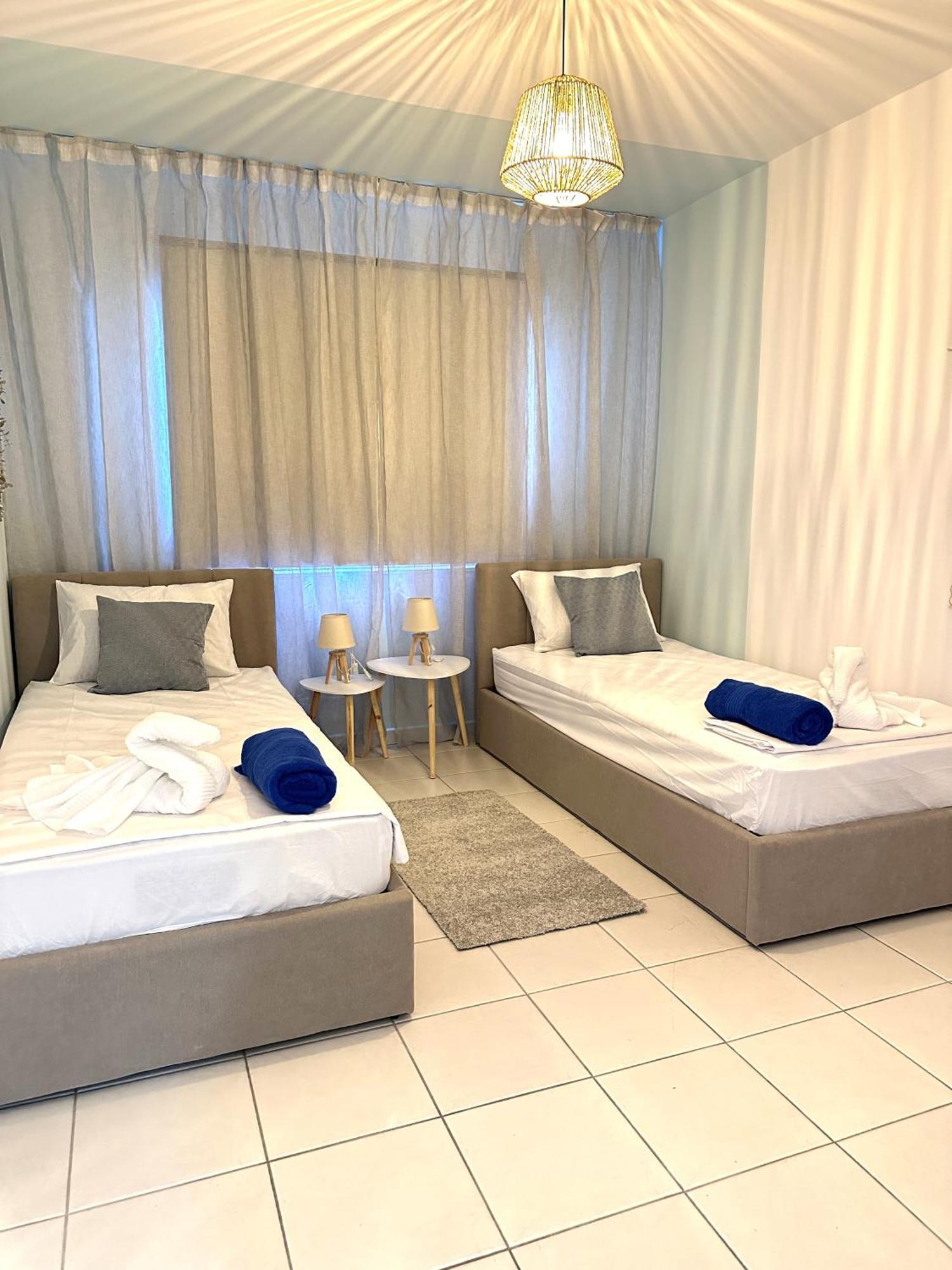 H&O Golden Sun Suite Paphos ภายนอก รูปภาพ